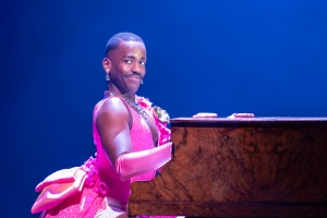 Rae Smith – The Importance of Being Earnest