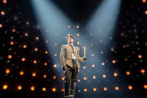 Andrzej Goulding – Born With Teeth